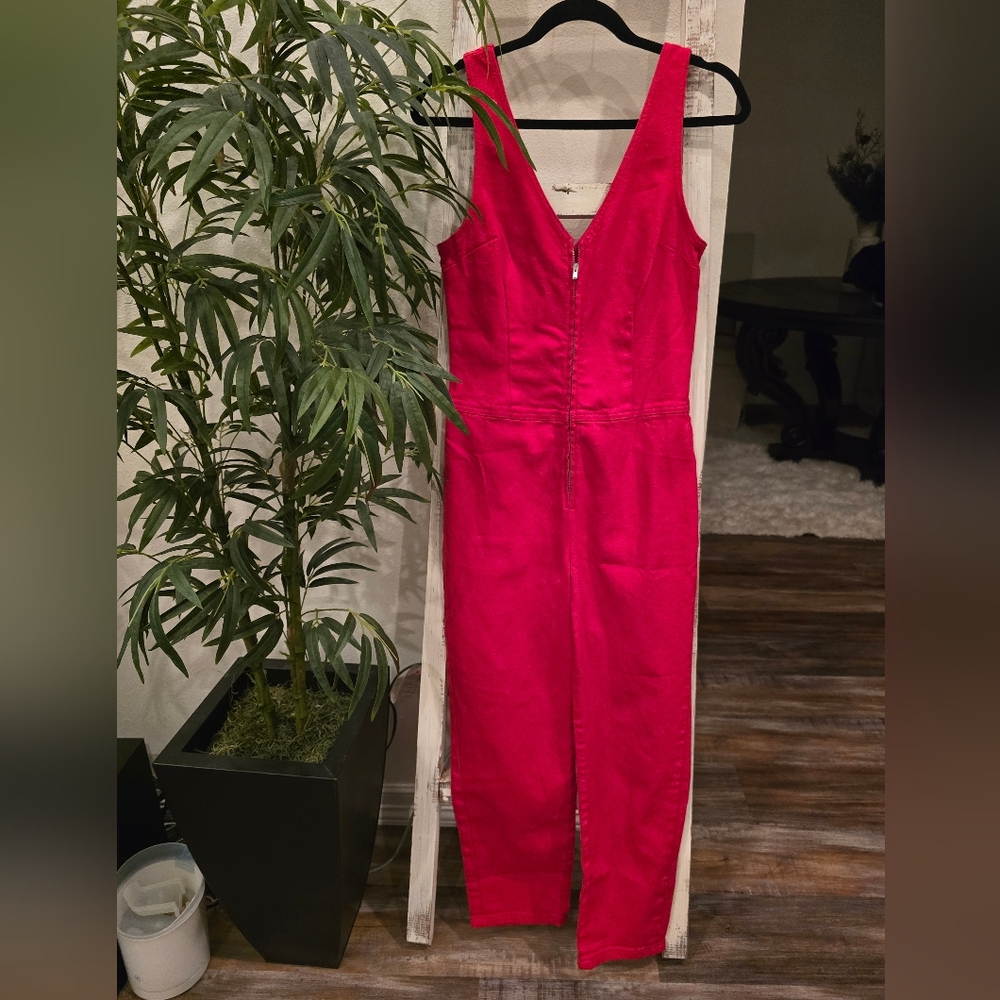 Wilfred Free size 6 red jumpuit